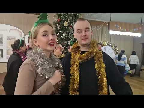 Дорогие друзья! С наступающим 2025 годом!